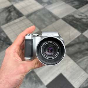 Fujifilm FinePix S3000