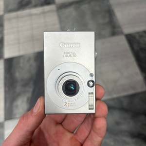 Digital: Canon IXUS 70