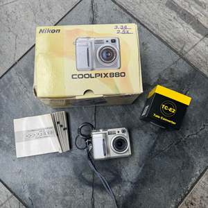 Nikon Coolpix 880