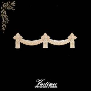 King Henrys Swag wood applique 40cm x 8cm