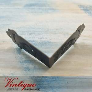 Bird & leaf metal furniture corner 2 way - 56mm x 56mm x 26mm