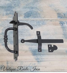 Cast Iron Gate Latch And Closures: Cast Iron English Tudor Latch 195 x 170 x 43mm