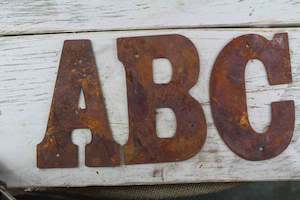 Rusted Metal: 125mm Rusty Letters (alphabet & symbols)