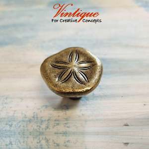 Vintage Metal Hardware: Antique Gold Drawer Knob - Rustic Flower Design 30mm for Drawers or Cabinets
