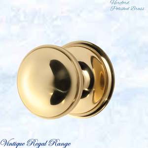 Vintage Metal Hardware: Polished Brass Hereford Large Centre Knob 85mm dia
