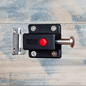 Vintage Metal Hardware: "Slide and lock" window and door closure black