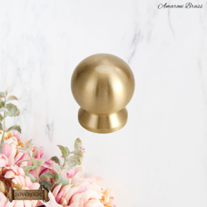 Vintage Knobs For Drawers And Cabinets: "Amaroni" Sovereign Ball Brushed Brass cabinet/Drawer Knob 25mm dia