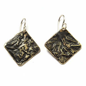 E28 - Reticulated Brass Diamond Papa Earrings WHOLESALE