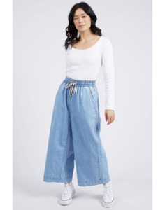 Greta Wide Leg Pant (Mid Blue Denim) - Pants : Just Looking - Elm S25