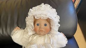 Lee Middleton First Moments Christening Doll