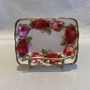 Pottery Glass: Old English Rose Rectangle Dish