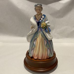Antiques Collectables: Royal Doulton Queen Mother's 90th Birthday HN3189 Figurine