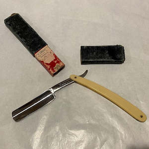 Antiques Collectables: Bengall Antique Cut-throat Razor