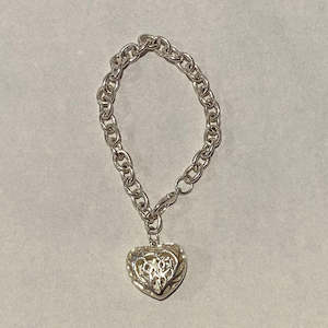 Vintage Jewellery: Sterling Silver Heart Filagree Bracelet