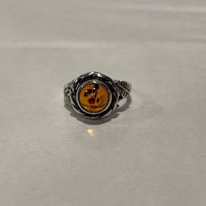 Vintage Jewellery: Sterling Silver Amber Ring with Ferns