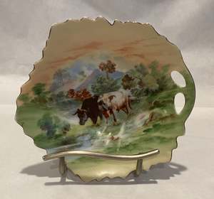 Vintage Finds: Scalloped Dish With Cow Scene