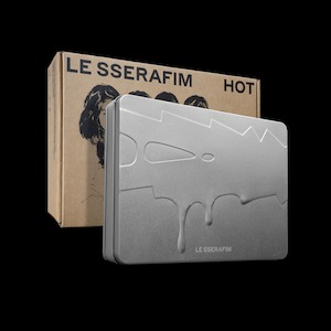 LE SSERAFIM 5th Mini Album – HOT (TIN CASE Ver.)