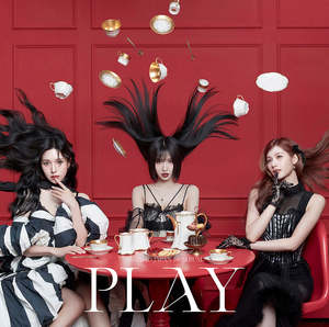 Girl Groups: PRE-ORDER: MISAMO 1st Full Album - PLAY (Japanese Edition)