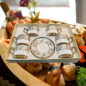 Kitchen: 1 Set Luxury Gold-Rimmed Ceramic Cups and Saucers 6 Cups 6 Saucers