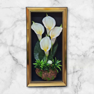 Kitchen: Flower with Wall Frame