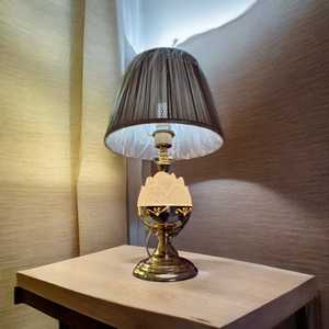 Dining: Table Lamp 5
