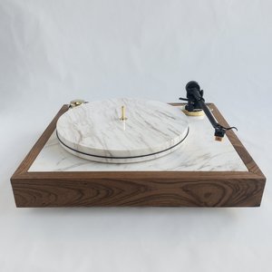 Handcrafted Turntable - Made in Aotearoa - KAHURANGI STUDIOS
