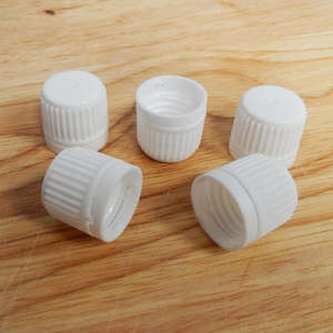 Lids: 5 spare lids for 300 + 800ml pouches