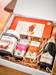 Everyday Gift Boxes: Arohanui Gift Box