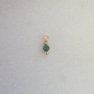 Birthstones: Tiny Birthstone May - Emerald