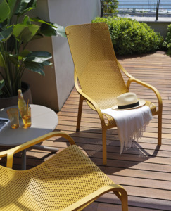 Outdoor chairs: Net Lounge Chair