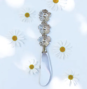 Butter Knife: Flower Trio Spreader