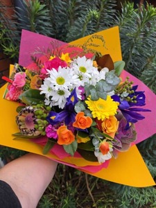 Products: Beautiful Brights Kakariki Flowers. Ashburton Florist. Tinwald Florist