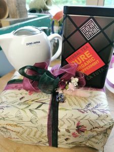 Products: Tea lovers Teapot and Tea - Kakariki Flowers