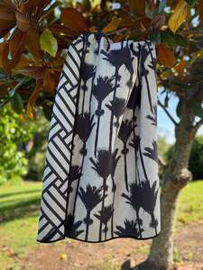 Accessories: Nikau Beach Towel with magnets