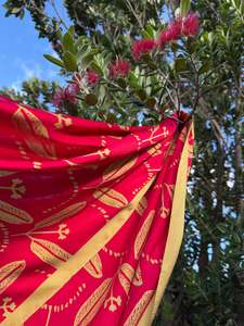 Pōhutukawa Scarf-Red & Gold