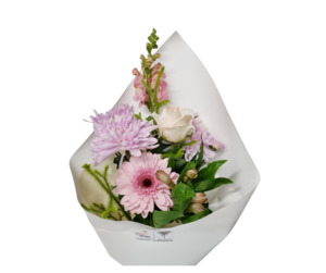 Products: Petite Bouquet Pastels - Kamo Village Florist