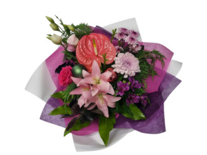 Products: Christmas Cheer Vox Bouquet - Kamo Village Florist