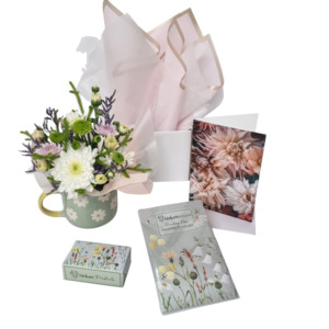 Products: Chrysanthemum Cup Gift Set - Kamo Village Florist
