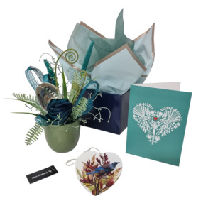 Products: Ocean Blue Gift Set - Kamo Village Florist