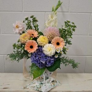 Fresh flowers Kānuka Boutique Florist: Hello Little One
