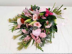 Funeral: Handtied Sheaf - Funeral Tribute