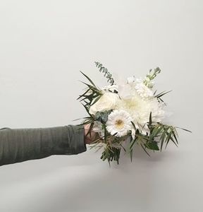 Fresh flowers Kānuka Boutique Florist: Kānuka Bridesmaids Bouquet