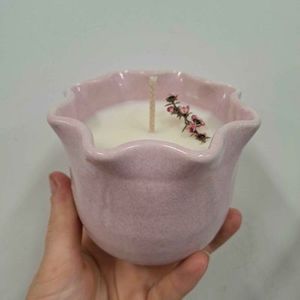 Gifts + Extras Kānuka Boutique Florist: Kānuka Candle