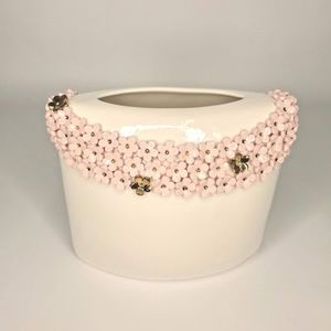 Dawn Clayden Kānuka Boutique Florist: Pillow Vase by Dawn Clayden