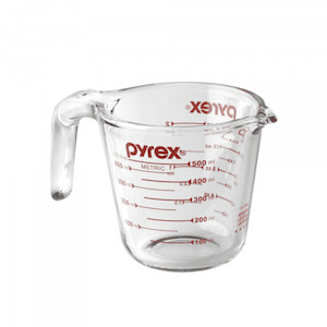 Bakeware Accessories: 2 Cup Measuring Jug 500ml