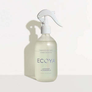 Cleaning: Lavender & Chamomile Laundry Linen Spray