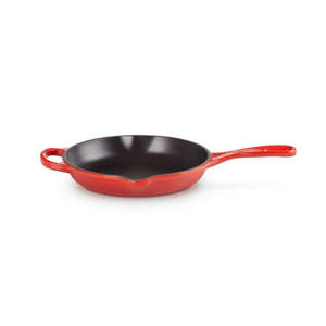 Frying Pans: Signature Round Skillet Cerise