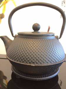 Products: Cast Iron Teapot - Fine Hobnail Black (500 ml) kapiteas