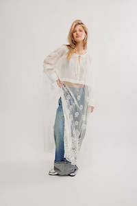 Top: Willow Maxi Top (Optic White)