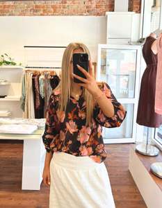 Arin Button Down 3/4 Sleeve Top in Black Floral